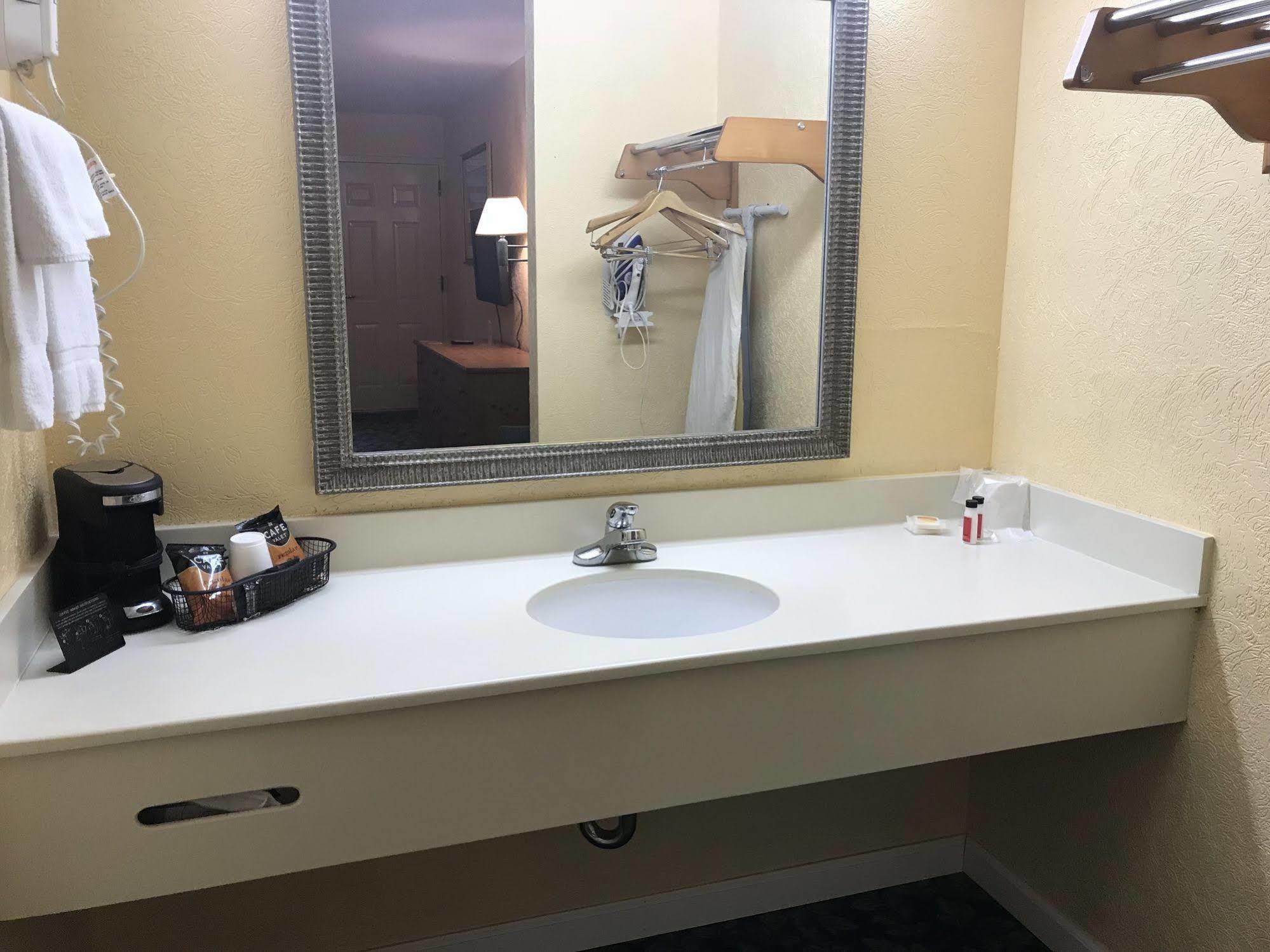 Seven Hills Suites I-10 Tallahassee Eksteriør bilde